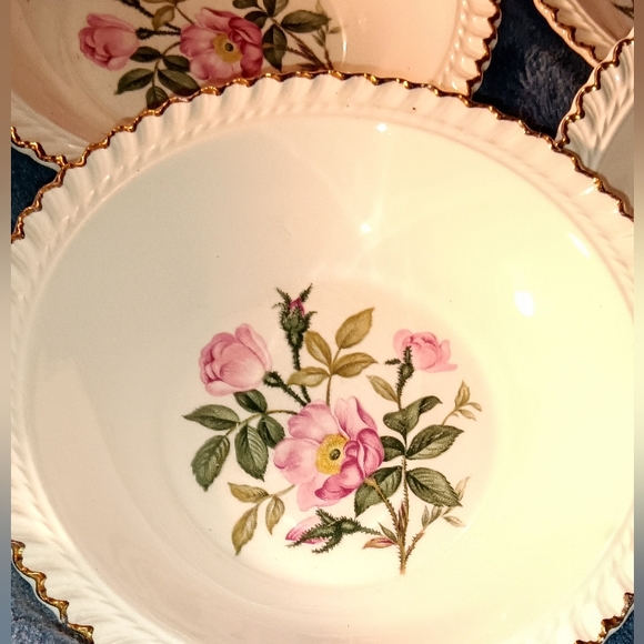 2 bowls per set Vintage Harker Pottery 22K Bowls w/ Roses Berry Dessert - Picture 6 of 6